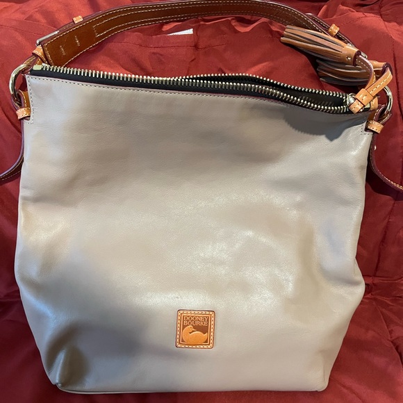 New Dooney Bourke Bag with Wallet and Key Ring! - Picture 3 of 9